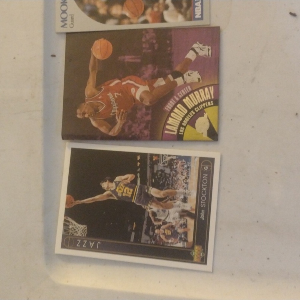 Assorted Basketball Trading Cards Collection - Picture 6 of 6